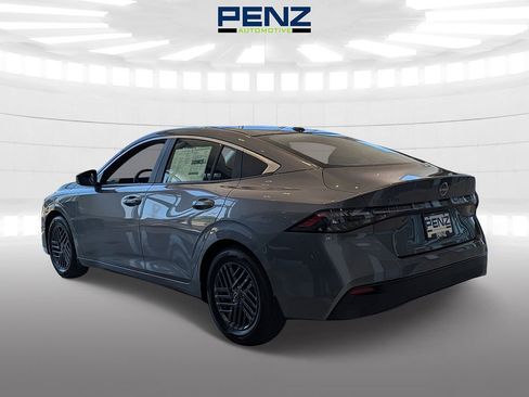 New 2026 Nissan Sentra SV w/ SV Convenience Package FWD image 2