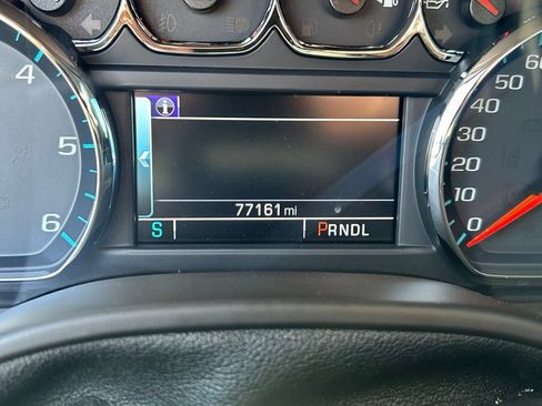 Used 2018 GMC Yukon SLT w/ Premium Edition AWD/4WD image 6
