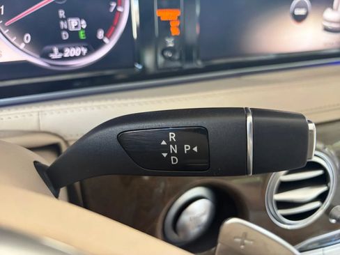 Used 2014 Mercedes-Benz S 550 Sedan image 27