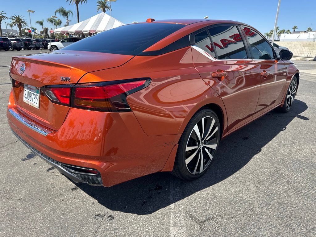Used 2019 Nissan Altima 2.5 SR FWD image 4