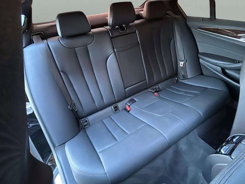 Used 2018 BMW 530i xDrive image 28