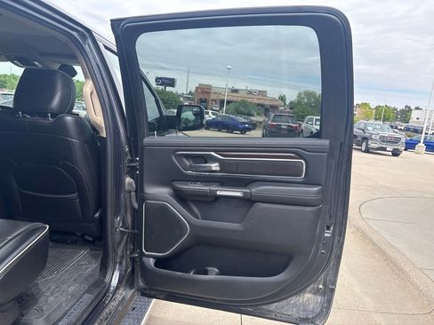 Used 2021 RAM 1500 Laramie AWD/4WD image 16