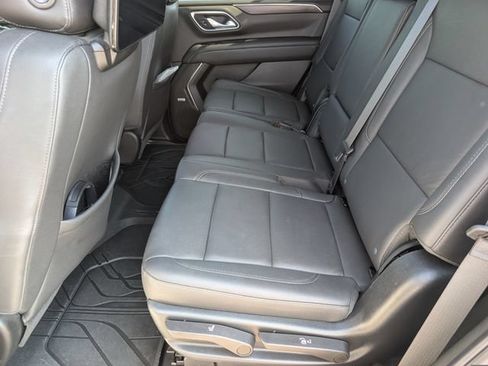 Used 2023 Chevrolet Tahoe Z71 w/ Luxury Package AWD/4WD image 32