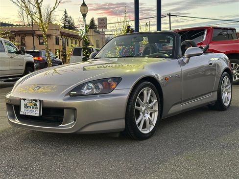 Used 2004 Honda S2000 image 28