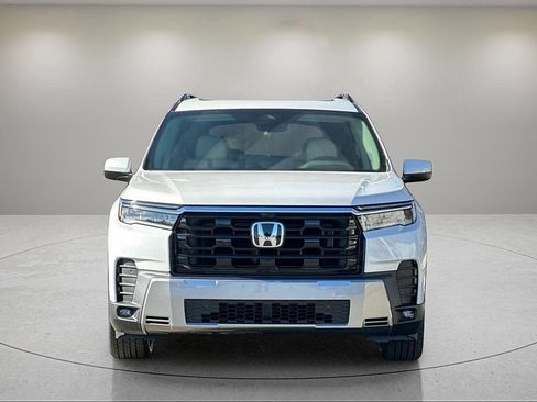 New 2026 Honda Pilot Touring image 8