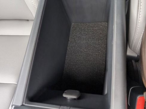 Certified 2025 Toyota Camry SE w/ Convenience Package image 27