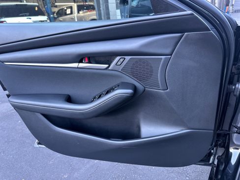 Used 2026 MAZDA MAZDA3 s FWD image 19