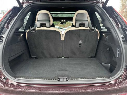 Certified 2025 Volvo XC90 T8 Ultra image 14