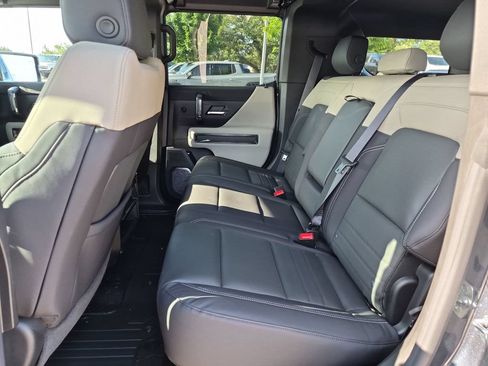 New 2026 GMC Hummer EV SUV AWD/4WD image 33