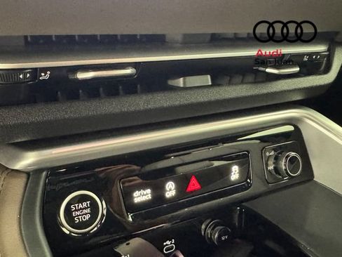 Used 2025 Audi Q5 Premium w/ Convenience Package AWD/4WD image 31
