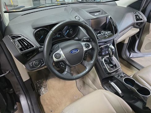 Used 2014 Ford Escape Titanium FWD image 16
