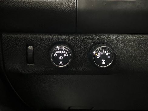 Used 2018 Chevrolet Colorado LT w/ LT Convenience Package image 37