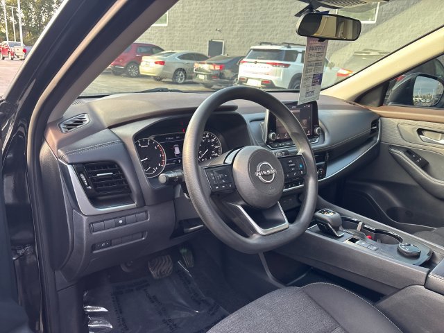 Used 2022 Nissan Rogue SV AWD/4WD image 10