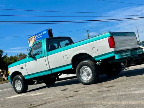 Used 1996 Ford F250 4x4 Regular Cab image 3