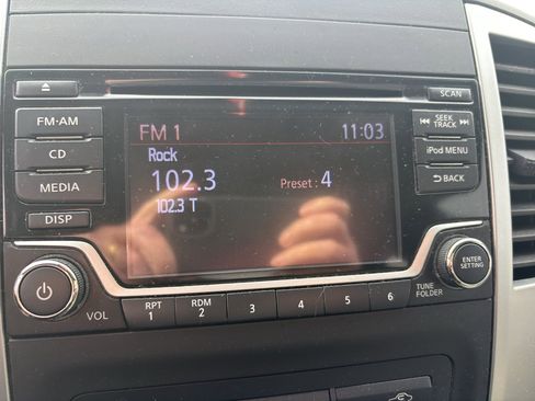 Used 2018 Nissan Frontier S image 10