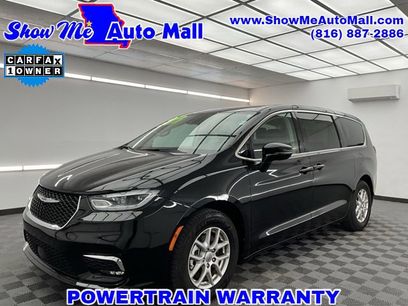 Used 2024 Chrysler Pacifica Touring-L