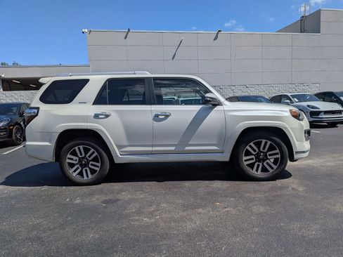 Used 2018 Toyota 4Runner Limited image 8