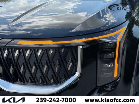 New 2026 Kia Carnival EX FWD image 8