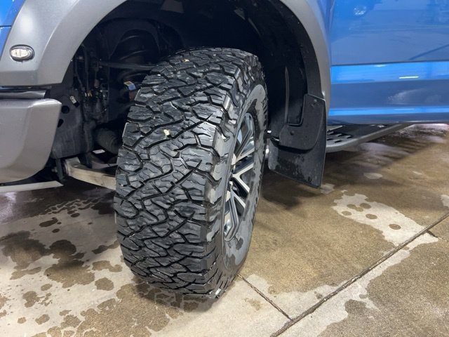 Certified 2019 Ford F150 Raptor w/ Equipment Group 802A Luxury AWD/4WD image 15