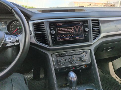 Used 2018 Volkswagen Atlas SE AWD/4WD image 17