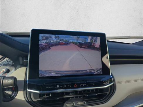 New 2026 Jeep Compass Limited image 10