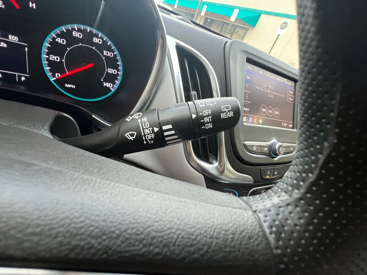 Used 2024 Chevrolet Equinox LS AWD/4WD image 29