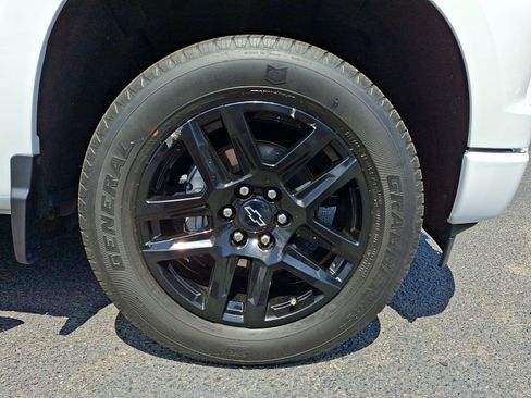 Certified 2023 Chevrolet Silverado 1500 Custom w/ LPO, Dark Essentials Package AWD/4WD image 9
