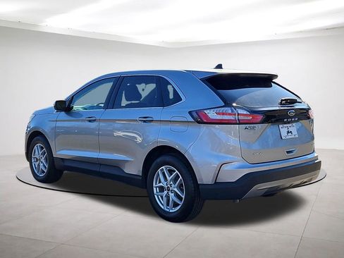 Used 2024 Ford Edge SEL image 5