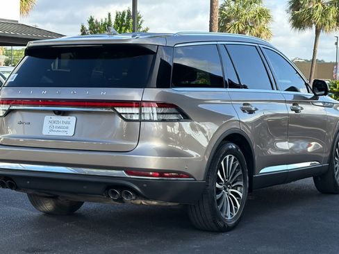 Used 2020 Lincoln Aviator Reserve w/ Equipment Group 201A RWD image 4