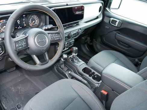 Used 2024 Jeep Wrangler Sport S image 15