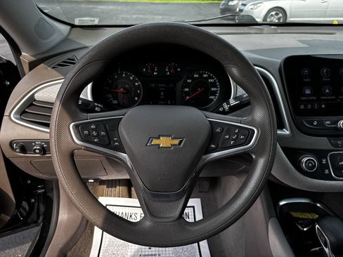 Used 2022 Chevrolet Malibu LS w/ Driver Confidence Package II FWD image 13