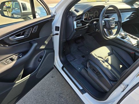 Used 2025 Audi Q7 2.0T Premium w/ Convenience Package image 23