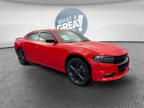 Used 2021 Dodge Charger SXT w/ Blacktop Package image 1