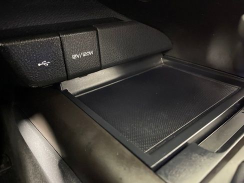 Used 2023 Toyota Camry SE image 30