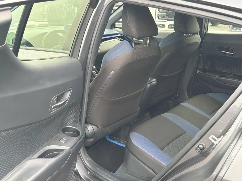 Used 2021 Toyota C-HR XLE FWD image 17