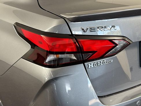 Used 2025 Nissan Versa SR w/ Trunk Package image 36