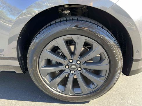 Used 2018 Land Rover Range Rover Velar R-Dynamic SE AWD/4WD image 80