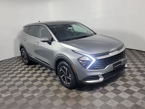 Certified 2023 Kia Sportage LX AWD/4WD image 2