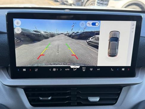 New 2026 Ford Explorer Active w/ Active Comfort Package image 19