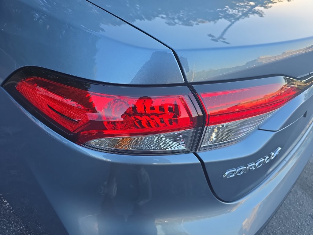 Used 2024 Toyota Corolla LE FWD image 34