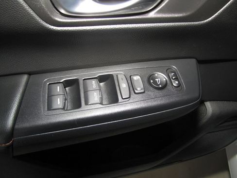 Certified 2025 Honda CR-V Sport image 11