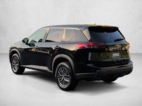 Used 2024 Nissan Rogue S AWD/4WD image 7