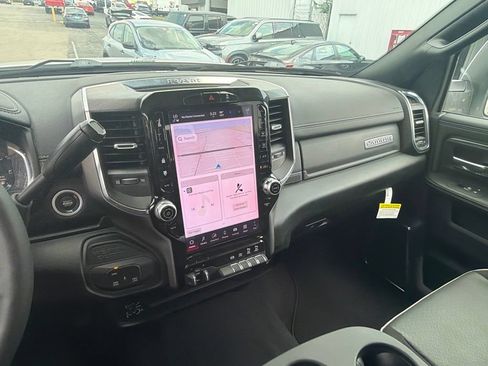 Used 2026 RAM 2500 Laramie AWD/4WD image 13