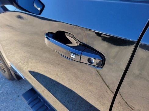 Used 2024 GMC Sierra 1500 Elevation image 11