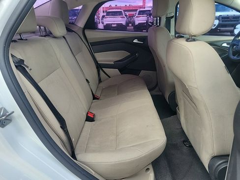 Used 2018 Ford Focus SE image 16