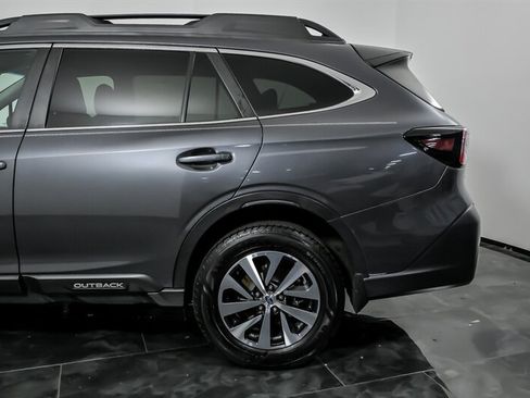 Used 2020 Subaru Outback Premium AWD/4WD image 7