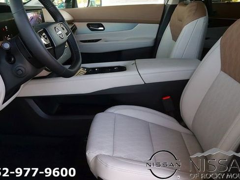 New 2026 Nissan Murano Platinum AWD/4WD image 13