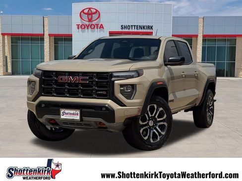 Used 2024 GMC Canyon AT4 w/ Technology Package AWD/4WD image 1