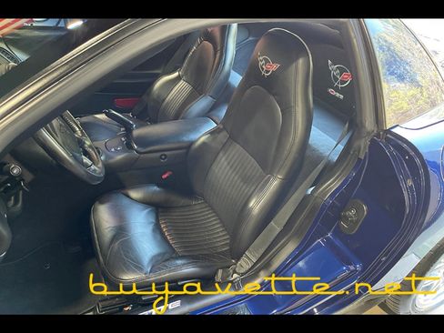 Used 2004 Chevrolet Corvette Z06 w/ Z06 Preferred Equipment Group RWD image 18