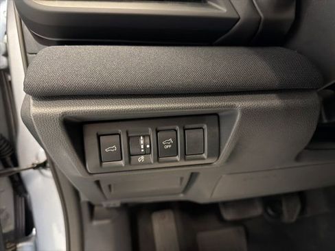 Used 2023 Subaru Outback Premium AWD/4WD image 18